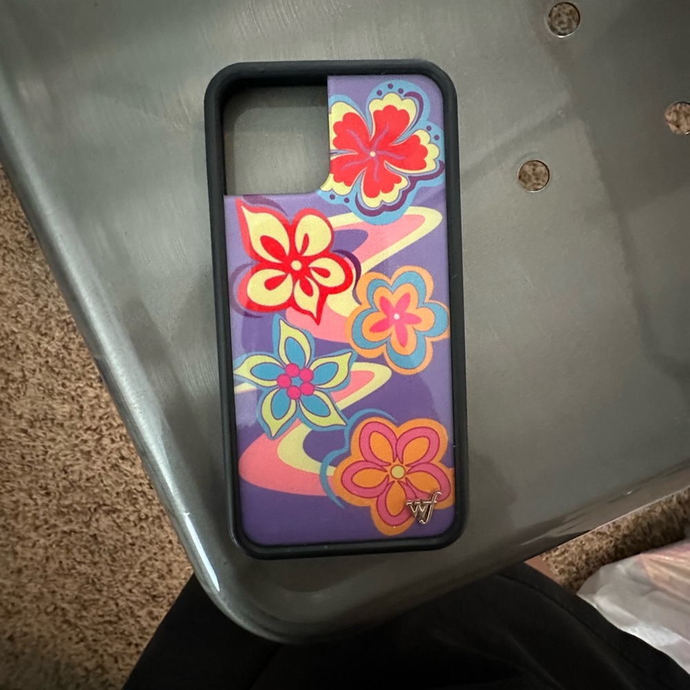 iphone 12 pro wildflower case